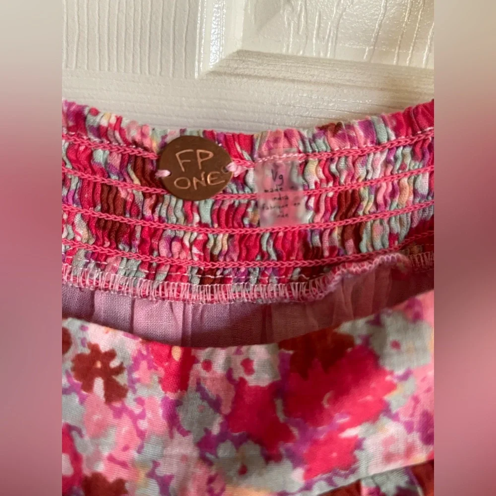 FP One Pink Floral Ruffle Top Large - Picture 4 of 7